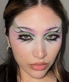 Industrial Colour Palette, Pink Look, Rave Makeup, Graphic Makeup, Swag Makeup, Ethereal Makeup, Green Makeup, Unique Makeup, Black Makeup