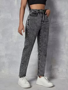 Jeans Mom Slim, Light Wash High Waisted Mom Jeans, Shien Mom Jeans, Mom Jeans H&m, Cheap High-rise Gray Jeans, Lehenga Designs Simple, Simple Kurti Designs, Desi Fashion Casual