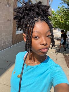 Locs Hairstyles For Women Medium Length, Dreadlock Hairstyles Medium Length, Cute Dreadlocks Hairstyles, Short Dreadlock Styles For Women Black, Short 4c Locs, Short Dreads Styles For Women, Dreadlocks Black Women, Hairstyles Faux Locs, Female Loc Styles