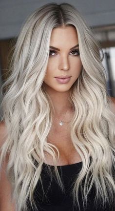 Blonde Fine Hair Long, Platinum Blonde Hair With Brown Streaks, Blonde Summer Hair 2023, Brown Eyes Hair Color Ideas, White Platinum Blonde Hair, Blonde Shadow Root With Money Piece, Icy Blonde Balayage, Winter Blonde Hair, Which Hair Colour