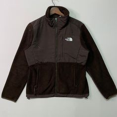 [DESCRIPTION] Please read the description first before buy my items‼️‼️ The North Face Embroidery Small Logo Sweater  Size on tag : S Tag says S,fits like M All in good condition [MATERIAL] Fleece & Polyester  [MEASUREMENT] Measurement:  armpit to armpit : 20 inches  Back collar to bottom : 23.5 inches Sleeve length from under armpit to end of cuff : 20 inches [CONDITION] - All in good condition  - No hole no rip no stain [PAYMENT & NOTICE] - We accept PayPal ONLY - No return/refund - All items Pull The North Face Beige, The North Face Sweater, The North Face 1996 Retro Nuptse Brown, The North Face Fleece Sweatshirt With Adjustable Hood, Brown North Face, The North Face Fleece Sweatshirt For Outdoor, North Face Pullover, North Face Sweater, Face Pulls