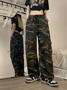 Size: M L XLStyle: StreetStreet: Hip hopWomen's trouser waist height: High waistColor classification: camouflageYear Season: Fall 2022Thickness: RegularClothing style details: pocketsTrouser length: Long pantsWomen's pants type: cargo pantsMaterial composition: 100% of cotton Cargo Pants Outfit Baddie, Raccoon Therian, Army Pants Outfit, Straight Leg Cargo Pants, Spring Outfits For School, Hip Hop Women, Combat Trousers, 2000s Clothes, Army Pants