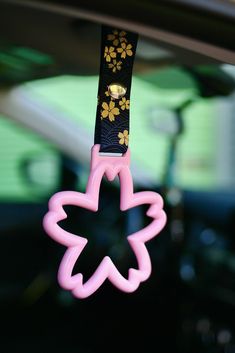 Kawaii Car Decor, JDM Tsurikawa Rings Pink Seat Covers, Pink Steering Wheel Cover, Flower Cherry Blossom, Cherry Blossom Ring, Pink Motorcycle, Pink Cars, Pink Bicycle, Tokyo Drift, Pink Sakura