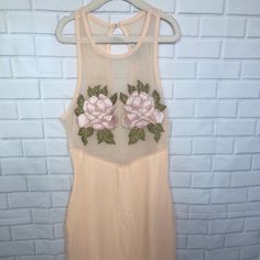 Iris Dress Lace Sleeveless Dress Size Small Nwot Embroidery Peach Color Party Peach Sleeveless Dresses For Wedding, Color Party, Colorful Party, Peach Color, Dress Lace, Lace Dress, Sleeveless Dress, Midi Dress, Embroidery