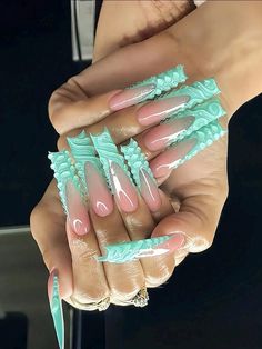 Beautiful aqua blue press on nails just in time for the summer. Light Turquoise Nails, Pink And Blue Nails Design, Aqua Blue Nails, Nails Regular, Blue Press On Nails, Pink Stiletto Nails, Nail Video, Bubble Nails, Neon Nail Designs