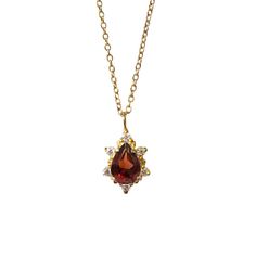 Garnet Crush Necklace - Tippy Taste Jewelry Gold And Red Necklace, Red And Gold Necklace, Garnet Necklace Gold, Nyc Model, Chain Necklace Gold, Red Necklace, Garnet Necklace, Garnet Jewelry, Pretty Jewelry