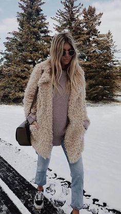 Vestiti In Jeans, Winter Fashion Cold, Trendy Outfits Winter, Winter Outfits Cold, Mode Casual, Outfit Trends, Winter Outfits For Work, Winter Trends, Winter Mode