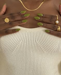 Dark Skin Nail Polish, Colors For Dark Skin, Cute Nails For Fall, Fall Nail Colors, Dipped Nails, Minimalist Nails, Dope Nails, Perfect Nails, Green Nails