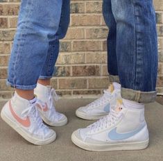 Sneaker Outfits, Couple Shoes, Nike Air Shoes, Fresh Shoes, Hype Shoes, Cute Nikes, Aesthetic Shoes