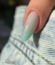 Aquamarine Almond Nails, Mint Blue Nails Design, Mint Almond Nails, Aquamarine Nails Acrylic, Aquamarine Nails Design, Mint Colored Nails, Mint Nail Ideas, Mint Blue Nails, Sea Green Nails