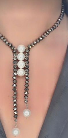 Homemade Necklace Ideas, Diy Necklace Patterns, قلادات متدلية, Pearl Jewelry Design, Beaded Necklace Designs, Necklace Tutorial, Party Necklace, Handmade Beaded Jewelry, Work Jewelry