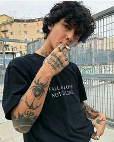 Tattoo Ideas Tumblr, Teen Tattoos, Grunge Tattoo, Grunge Guys, Hand Tattoos For Guys, Boy Tattoos, Aesthetic Tattoo, Cover Up Tattoos, Tattoo Models