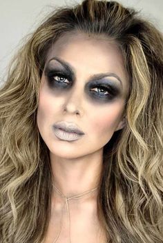 Bride Zombie Makeup, Prom Queen Zombie Makeup, Halloween Makeup Looks Easy Zombie, Makeup For Halloween Scary, Zombie Women Makeup, Female Ghost Makeup, Possessed Halloween Makeup, Womens Ghost Makeup, Graveyard Bride Makeup