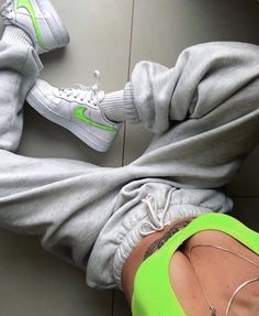 - #sweatpantsoutfit Mode Hip Hop, Sweatpants Outfit, Fire Fits, Mode Inspo, Fashion Fits, Baddie Outfits, Fashion Killa