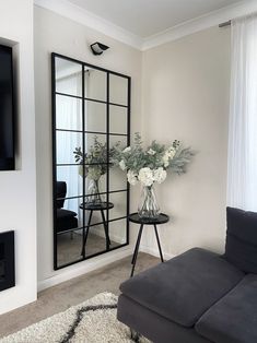 Living Room Decor Gray, Layout Bloxburg, Apartment Living Room Design, Future Apartment Decor, Home Design Living Room, Apartment Decor Inspiration, Floor Layout, Large Mirror