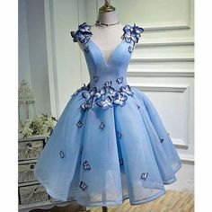 Dresses Butterfly, Prom Dresses Short Blue, Blue Bridesmaid Dresses Short, Butterfly Applique, Tulle Party Dress, Cute Homecoming Dresses, Floral Prom Dresses, Mode Chanel, Pink Party Dresses