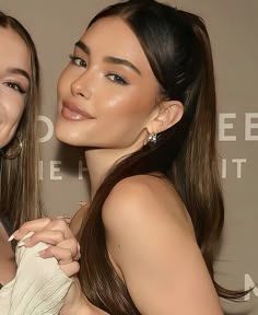 Madison Beer 2023, Madison Beer Side Profile, Madison Beer Face Card, Makeup Madison Beer, Maddison Beer Face, Madison Beer Nails, Madison Beer Natural Makeup, Madison Beer Face Morph, Madison Beer Makeup