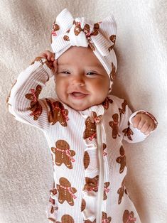 Organic Waffle Ruffle Zip Footie, Gingerbread Man – SpearmintLOVE Christmas Gingerbread Men, Baby Fits, Dream Baby, Gingerbread Men, Babies First Year, Holiday Magic