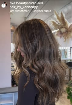 Brunette Hair With Beige Highlights, Scattered Highlights Brunette, Slight Balayage On Brown Hair, Root Melt Brown To Blonde, Milky Brunette Hair, Dark Brown Hair Balayage Pale Skin, Loved In Brunette, Light To Dark Hair Transformation, Dark Hair With Minimal Highlights