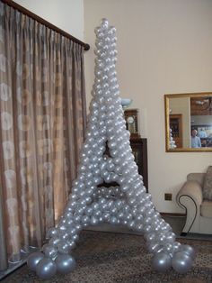 the eiffel tower is made out of balloons