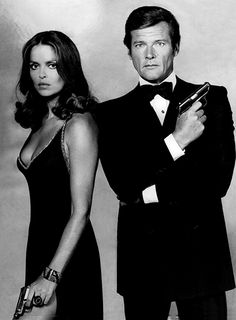 Barbara Bach, The Spy Who Loved Me, Spy Who Loved Me, Roger Moore, Girl Outfits