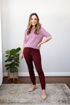 Nude Shoes Outfit, Burgundy Pants Outfit, Simple Work Outfits, 20 Outfits, Interview Outfits, Maroon Pants, Simple Summer Dresses, Burgundy Outfit, Casual Work Outfits Women