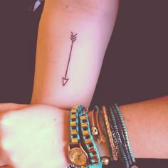 an arrow tattoo on the left arm is shown in this instagramtion photo taken by @ pin it