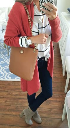 Winter Teacher Outfits, Coral Cardigan, Teaching Outfits, Grey Booties, Teacher Outfit, Jeans Grey, Teacher Style, Amazing Outfits, Teacher Outfits