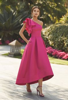 One Shoulder A Line Ruffle Sleeveless High-Low Tea Length Evening Dress As Picture Classy Pink Dress, Vintage Evening Dress, Tea Length Skirt, Classy Gowns, Classy Dresses, Night Gowns, One Shoulder Cocktail Dress, Hello December, Bride Groom Dress