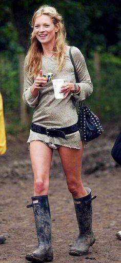 Kate Moss Outfit, Look Da Festival, Music Festival Dress, Family Photo Outfits Winter, Moss Fashion, Kate Moss Style, Carolyn Murphy, Look Festival, Fest Outfits