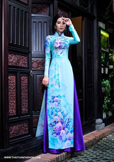 Vietnam Dress Ao Dai, Dress Types, Vietnamese Ao Dai, Vietnam Dress, Vietnamese Traditional Dress, Vietnamese Dress, Traditional Fashion, Modern Dress, Vestido Casual