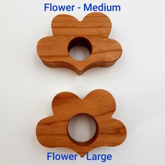 two pieces of wood are shown with the words flower - medium and flower - large