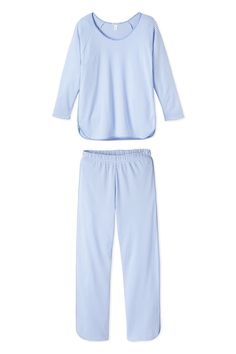 Our women’s pajama set, perfect for Saturday sleep-ins and hosting brunch with friends, is a pajama drawer must-have. The set is shown in our best-selling Hydrangea colorway with matching trim. This style features a 3/4 sleeve scoop neck top and pants with an elastic waistband and 29" inseam. It's made of the softest cotton imaginable. Made from 100% Pima cotton. Hospital Pajamas, Lake Pajamas, Cotton Pajama Pants, Cotton Pajamas, Tall Pants, Soft Pajamas, Scoop Neck Top, Cotton Pyjamas, Cool Fabric