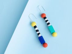 CatsWhiskerz - Etsy Starter Earrings, Boho Jewelry Diy, Contemporary Handmade Jewelry, Bauhaus Inspired, Bold Statement Jewelry, Primary Colours, Polymer Clay Diy, Jaune Orange, Backing Card