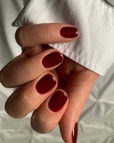 Red Burgundy Nails, Makijaż Smokey Eye, Classic Nails