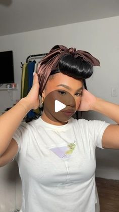 Kamryn on Instagram: "Overnight blowouts >>>   #heatlesscurls #hairtutorial #hairroutine" Heatless Blowout Overnight, How To Do Heatless Curls Overnight, Blowout Hair Curls, Heatless Curls Overnight, Mixed Curly Hair, Curly Ponytail