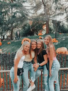 Vsco Fits, Faded Aesthetic, Besties Aesthetic, Bestie Aesthetic, Peachy Aesthetic, Fall Pics