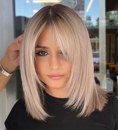 Haircuts For Over 50, Ash Blonde Hair Balayage, Blonde Layered Hair, Graduated Bob Haircuts, Graduated Bob, Haircuts For Older Women, Haircuts For Medium Length Hair, Medium Bob Hairstyles