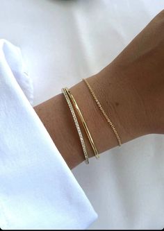 Elegant Everyday Luxury Gold Bracelet, Luxury Gold Minimalist Bracelet, Luxury Minimalist Stackable Gold Bracelet, Luxury Gold-tone Everyday Bracelet, Luxury Minimalist Gold Bracelet, Tarnish Resistant, Jewellery Minimal, Hand Jewellery, Jewelry Stack, Simple Jewellery