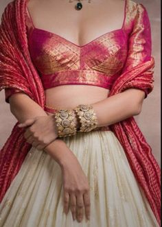 Grand Lehenga, Handloom Lehenga, Simple Lehenga, Indian Outfits Lehenga, Brocade Blouse, Lehenga Designs Simple, Lehenga Blouse Designs