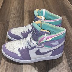 High Top Nike Air Jordan’s, Bought Them From Footlocker When They First Came Out With This Color Way. Only Worn A Couple Times No Creases Or Stains Or Tears High Top Nike, Shoes Nike Air, Top Nike, Nike Air Jordans, Shoes Nike, White Nikes, Nike Air Jordan, High Top, Air Jordan