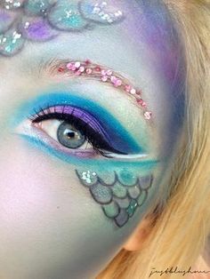 Themenwoche Fasching Karneval Talasia, Mermaid Look, Meerjungfrau Make Up Mermaid Face Paint, Fantasy Make-up, Mermaid Look, Mermaid Halloween, Mermaid Diy, Mermaid Makeup, Face Painting Designs, Mermaid Costume