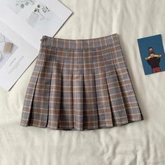 Lasaky - Plaid A-line Skirt with Pleats, High Waist, and Mini Length - Academia Style High Waist Pleated Skirt, Skirt With Pleats, Fashion Preppy, Academia Style, High Waisted Pleated Skirt, Short Curly Wigs, Skirts Women, Pleated Skirts, Plaid Mini Skirt