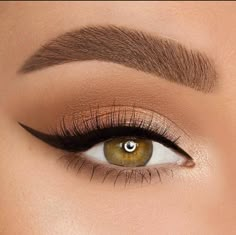 Cute Eye Makeup, Eye Makeup Pictures, Eyeliner Makeup, Makijaż Smokey Eye, Eye Makeup Designs, Makeup Eye Looks, Eye Makeup Art