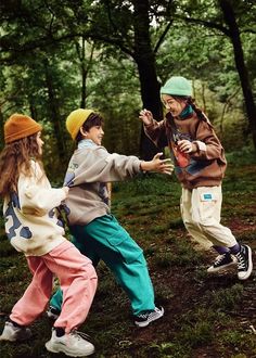 Outdoorsy Kids, Barbour Kids, Kids Inspo, Patagonia Kids, Summer Camps For Kids, Kid Lifestyle, Kids Groups, Children Playing, Nature Kids