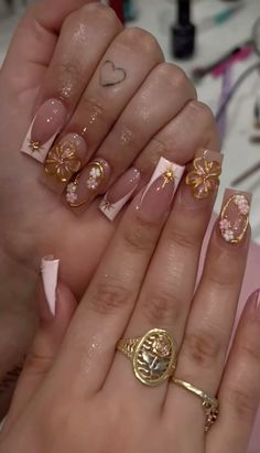 Nails To Go With A Brown Dress, Y 2k Nails, Fall Nail Inspo Long Square, Classy Sheek Nails, Square Acrylic Nails Black Women, Acrylic Nail Designs White And Gold, Navy Blue Gem Nails, Gold And Milky White Nails, Cute Red And Gold Nails