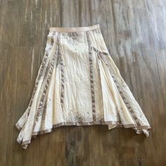 Stunning Half Of A 2 Piece Set (Skirt Only)With Taupe Accents That’s Perfect For The Warm Weather. Fitted Silk Bohemian Bottoms, 2 Piece Set Skirt, Trelise Cooper, Earthy Outfits, 2 Piece Set, Warm Weather, 2 Piece, Maxi Skirt, Womens Skirt