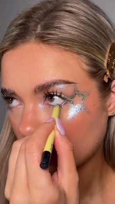 glitter #makeup #stargirl #glitter #partymakeup #party #euphoria @chloeisabellah_ Unicorn Glitter Makeup, Bar Makeup Ideas, Music Concert Makeup, Feid Concert Makeup Ideas, Hannah Montana Makeup Look, Body Glitter Ideas Festival, Star Festival Makeup, 21st Bday Makeup Looks, Makeup For Music Festivals