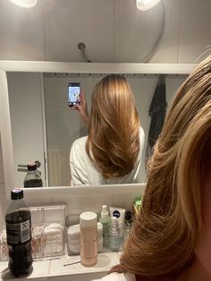 Dyson Airwrap Blowout, Light Blowout, Dyson Airwrap Hairstyles, Dyson Blowout, Hairstyles Aesthetic, Dyson Airwrap, Haircut Inspiration, Haircuts Straight Hair