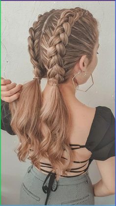 Hair style || Hair style design Hair Stail, Competition Hair, Dance Hairstyles, Peinados Fáciles Para Cabello Corto, Hair Stylies, Hot Hair Styles, Holiday Hairstyles, Hairdo For Long Hair, Hair Stylist Life